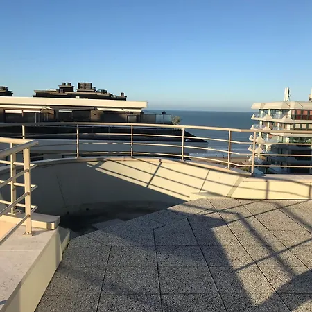 Duplex Penthouse Super Zeezicht De Panne